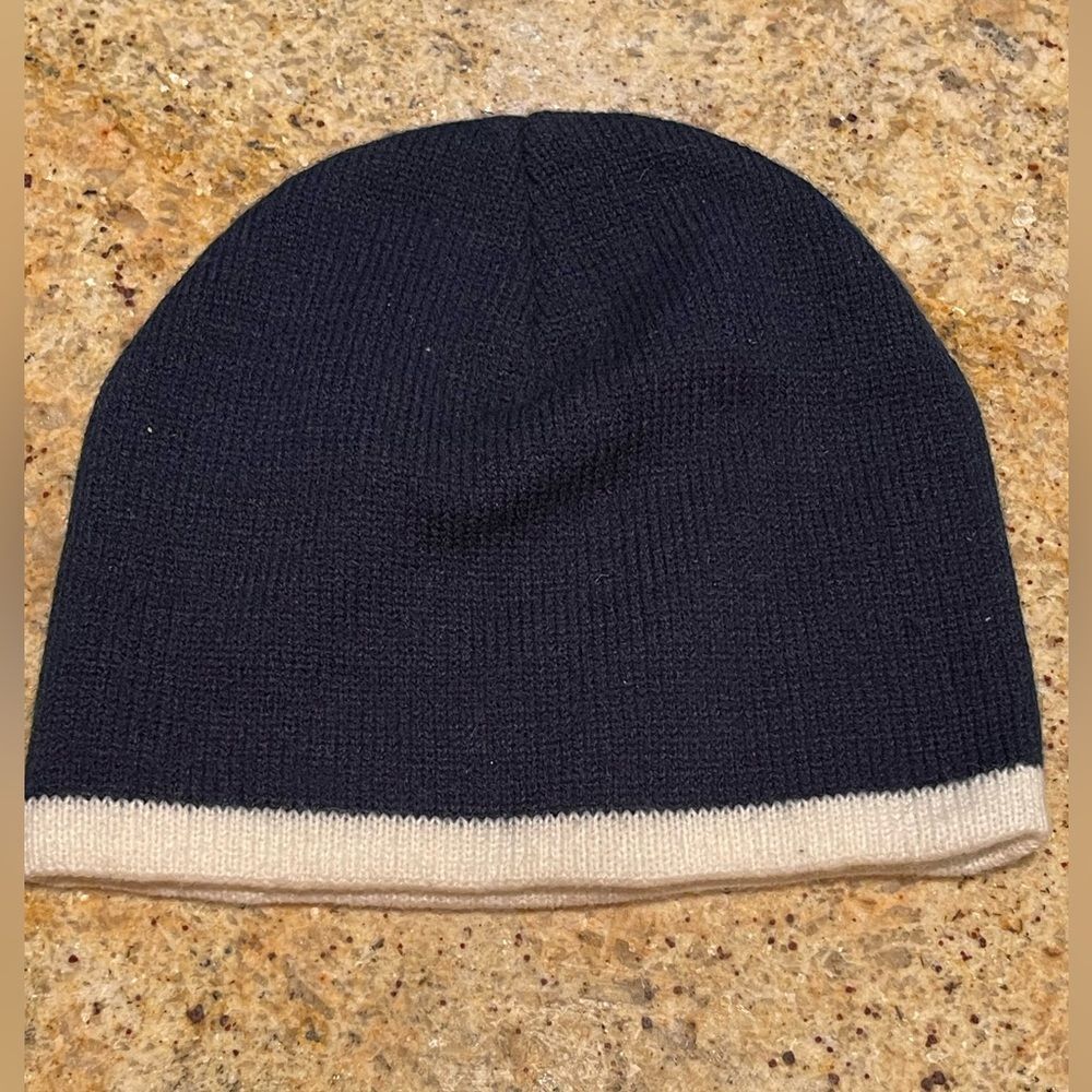 Toronto Maple Leafs Toque - Picture 5 of 5